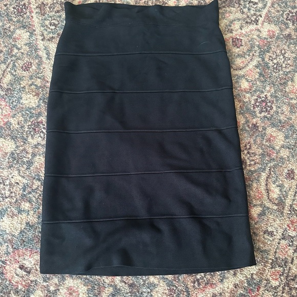 Vintage BCBGMaxAzria Black Ribbed Bondage Pencil Skirt - Picture 3 of 3